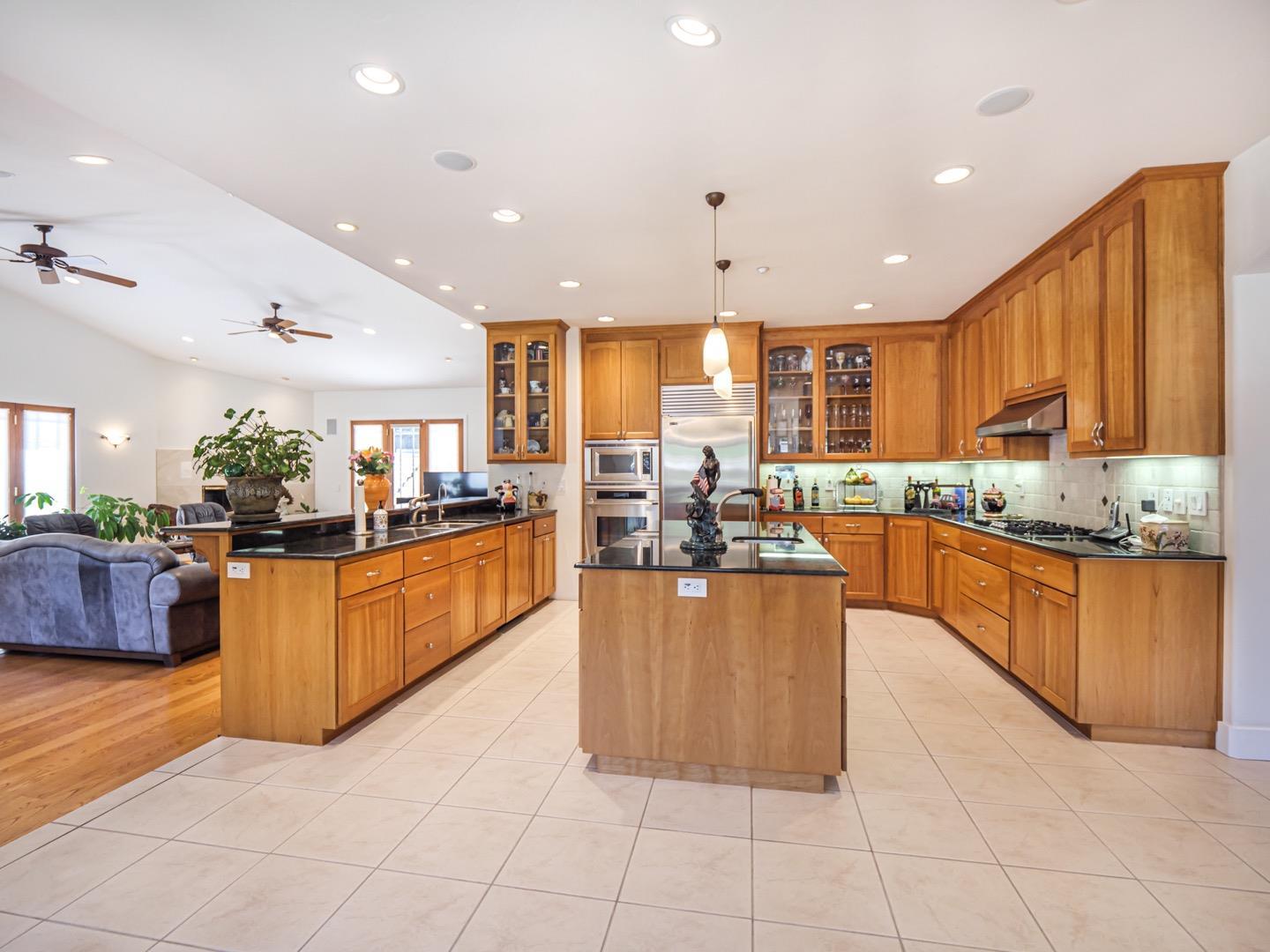 425 Bear Valley Road