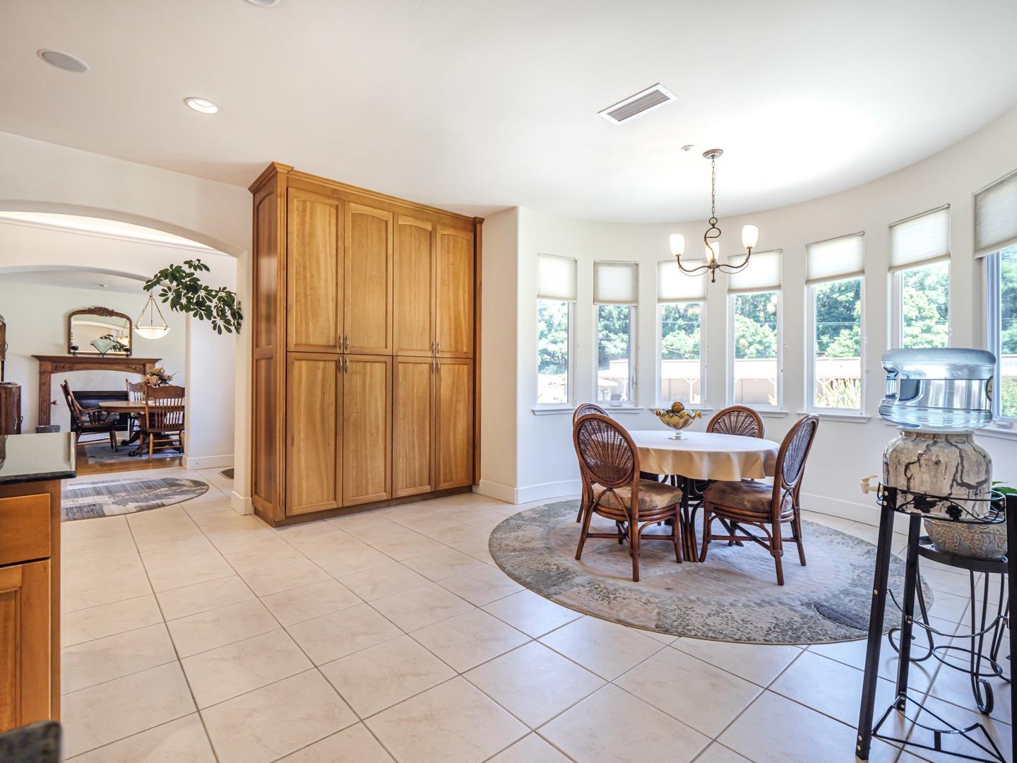 425 Bear Valley Road