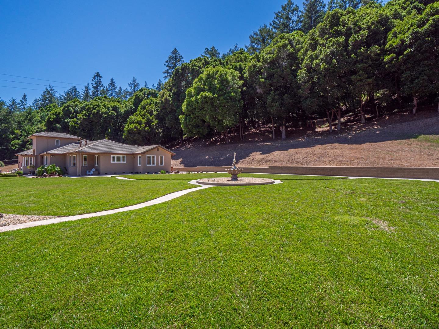 425 Bear Valley Road