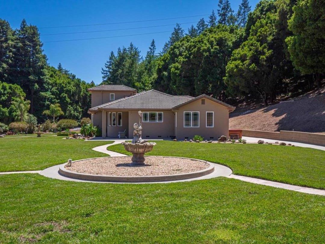425 Bear Valley Road