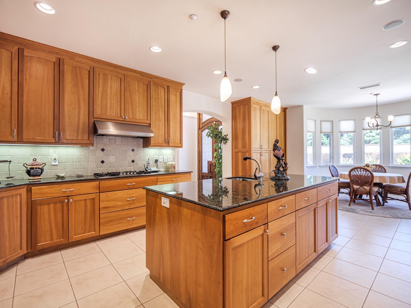 425 Bear Valley Road