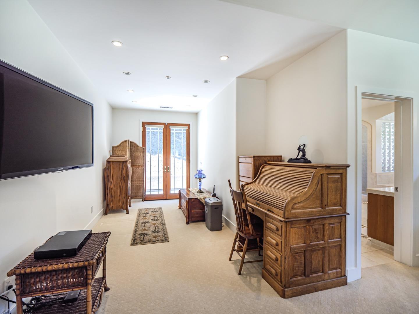 425 Bear Valley Road