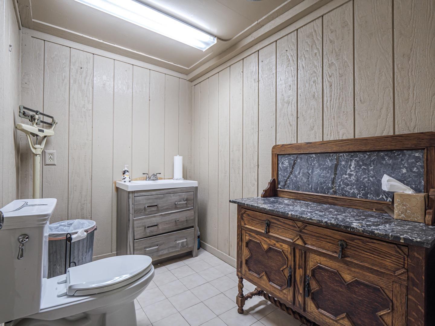 425 Bear Valley Road