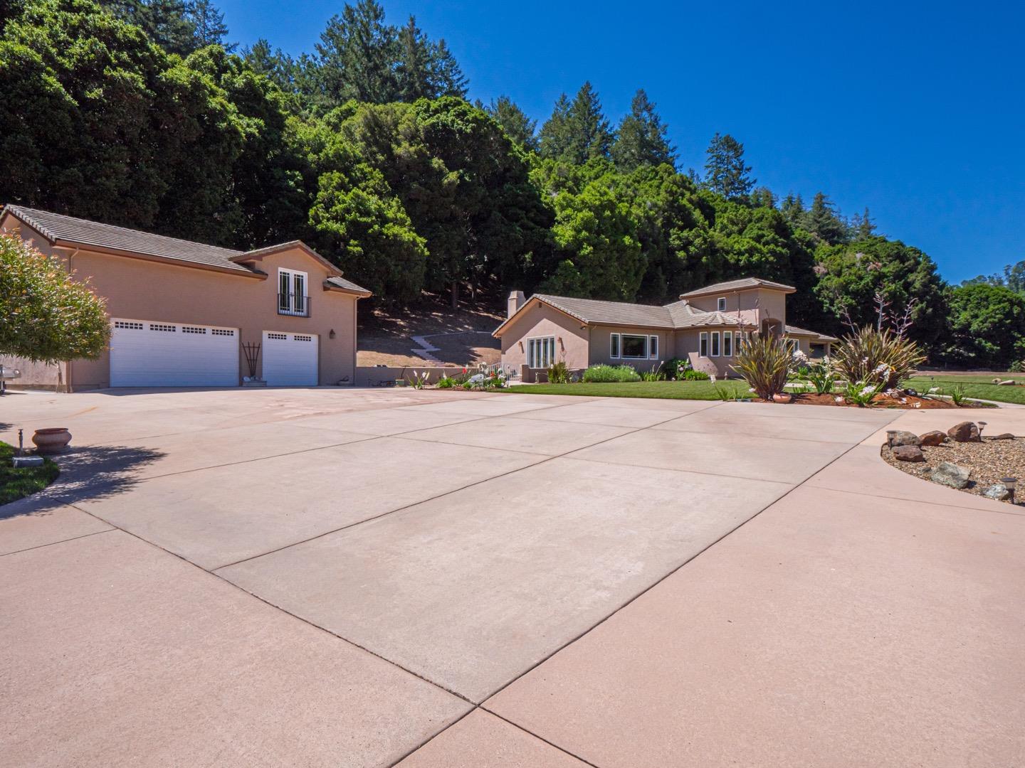 425 Bear Valley Road