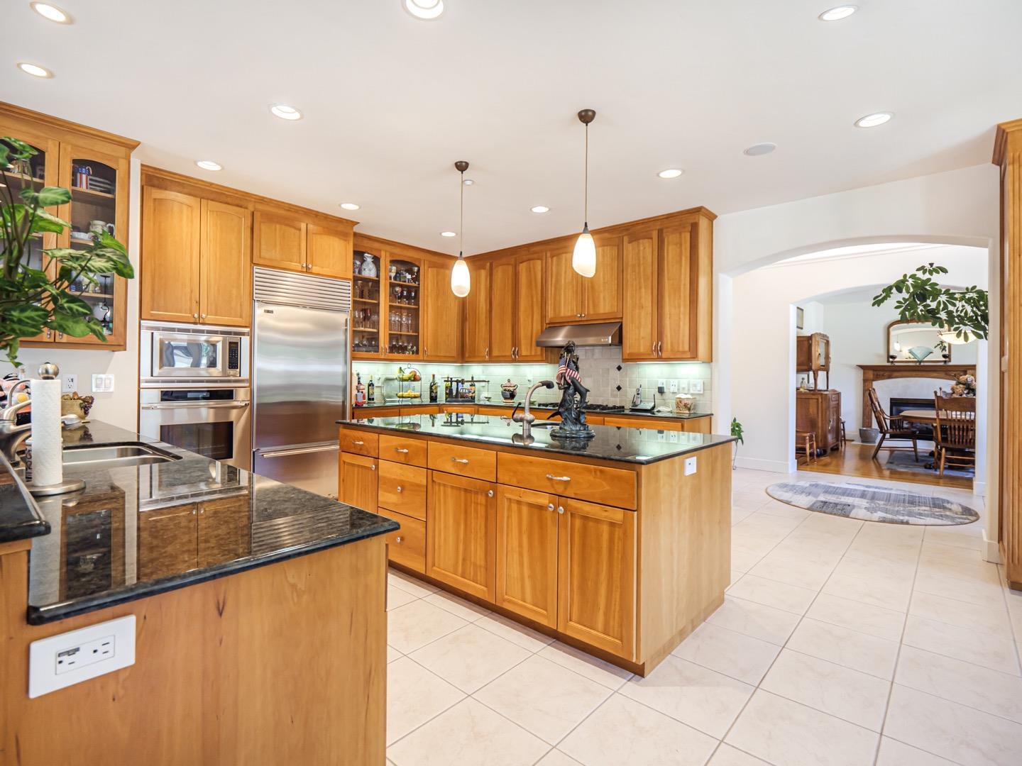 425 Bear Valley Road