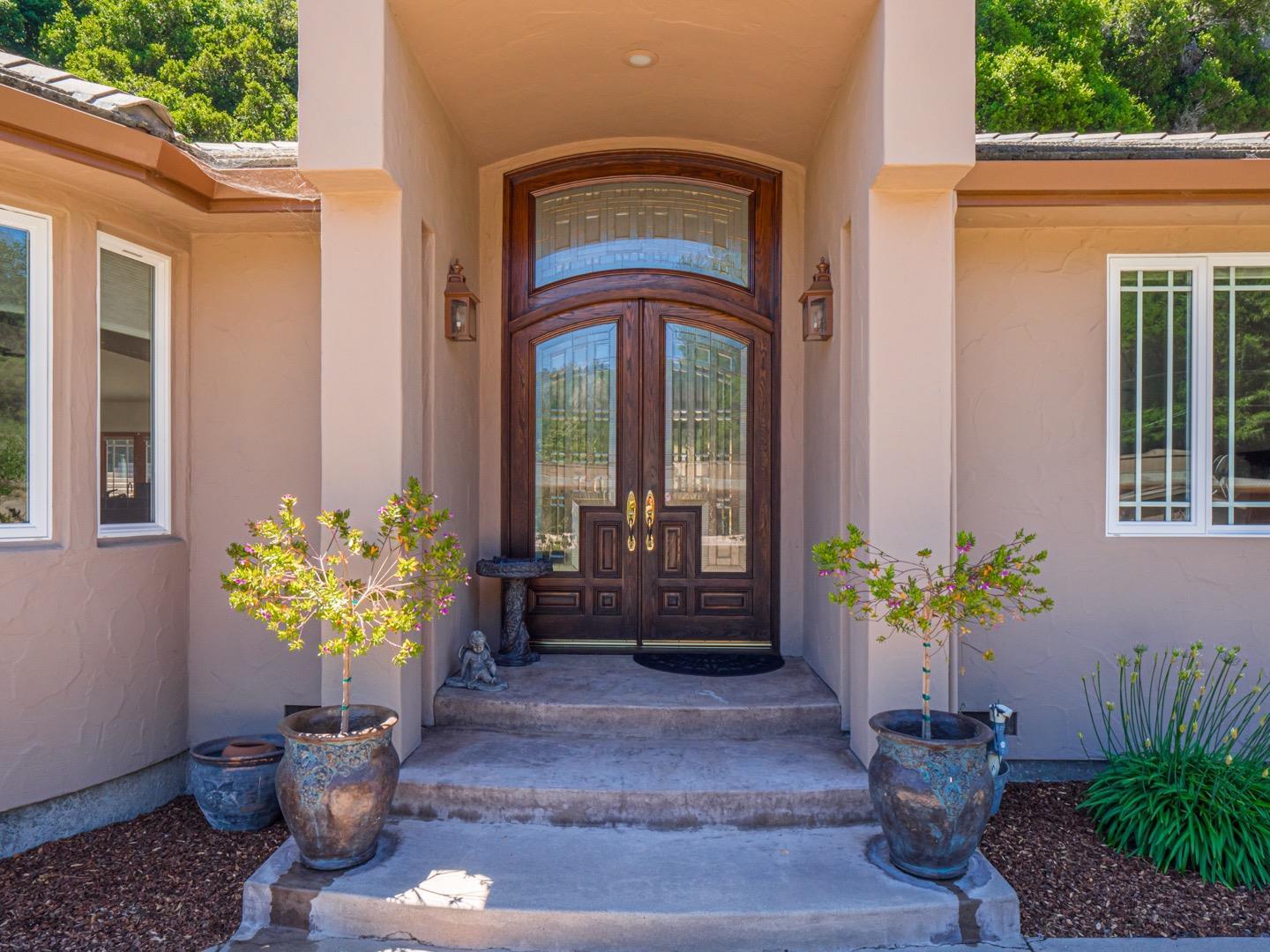 425 Bear Valley Road