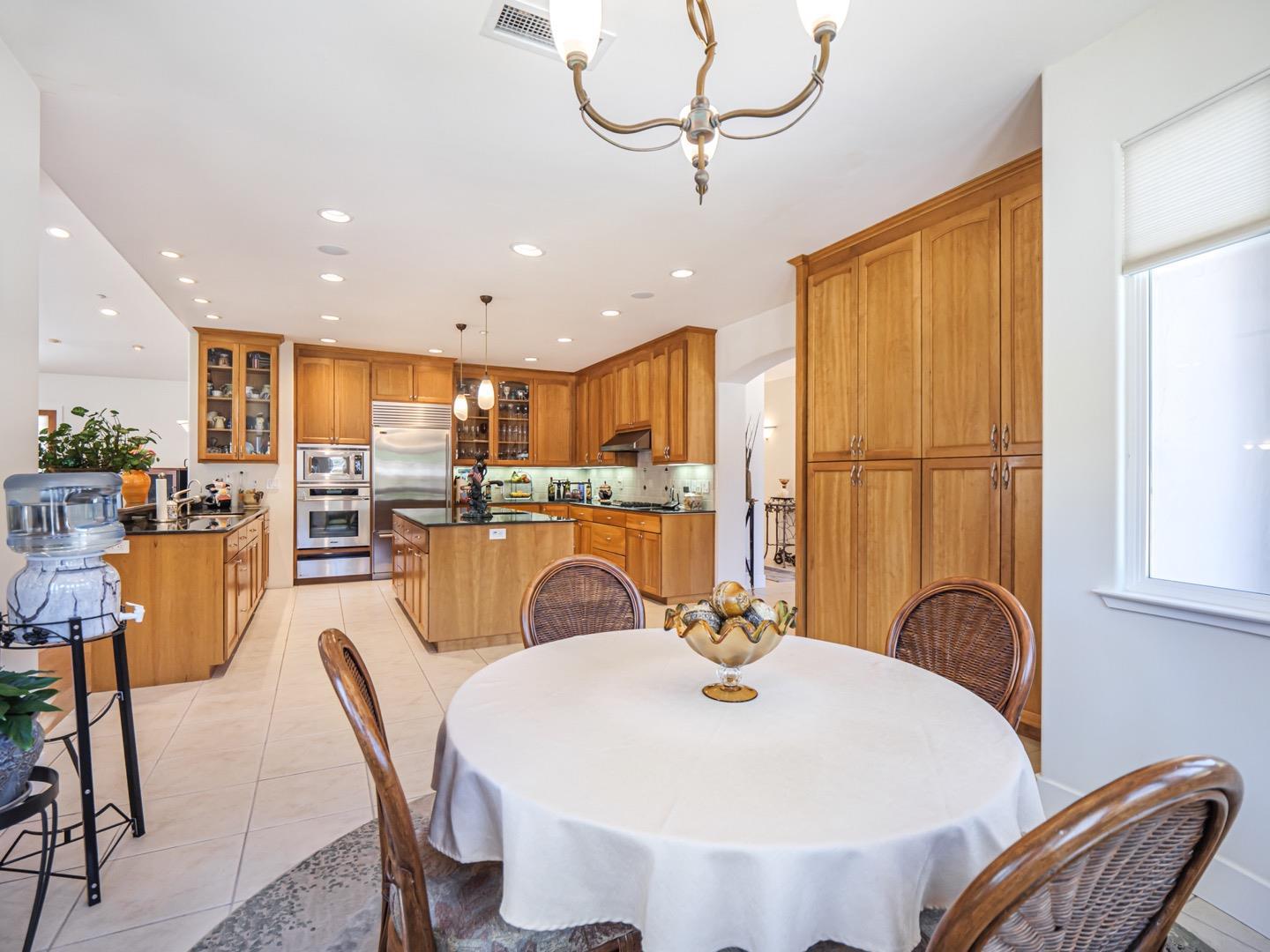 425 Bear Valley Road