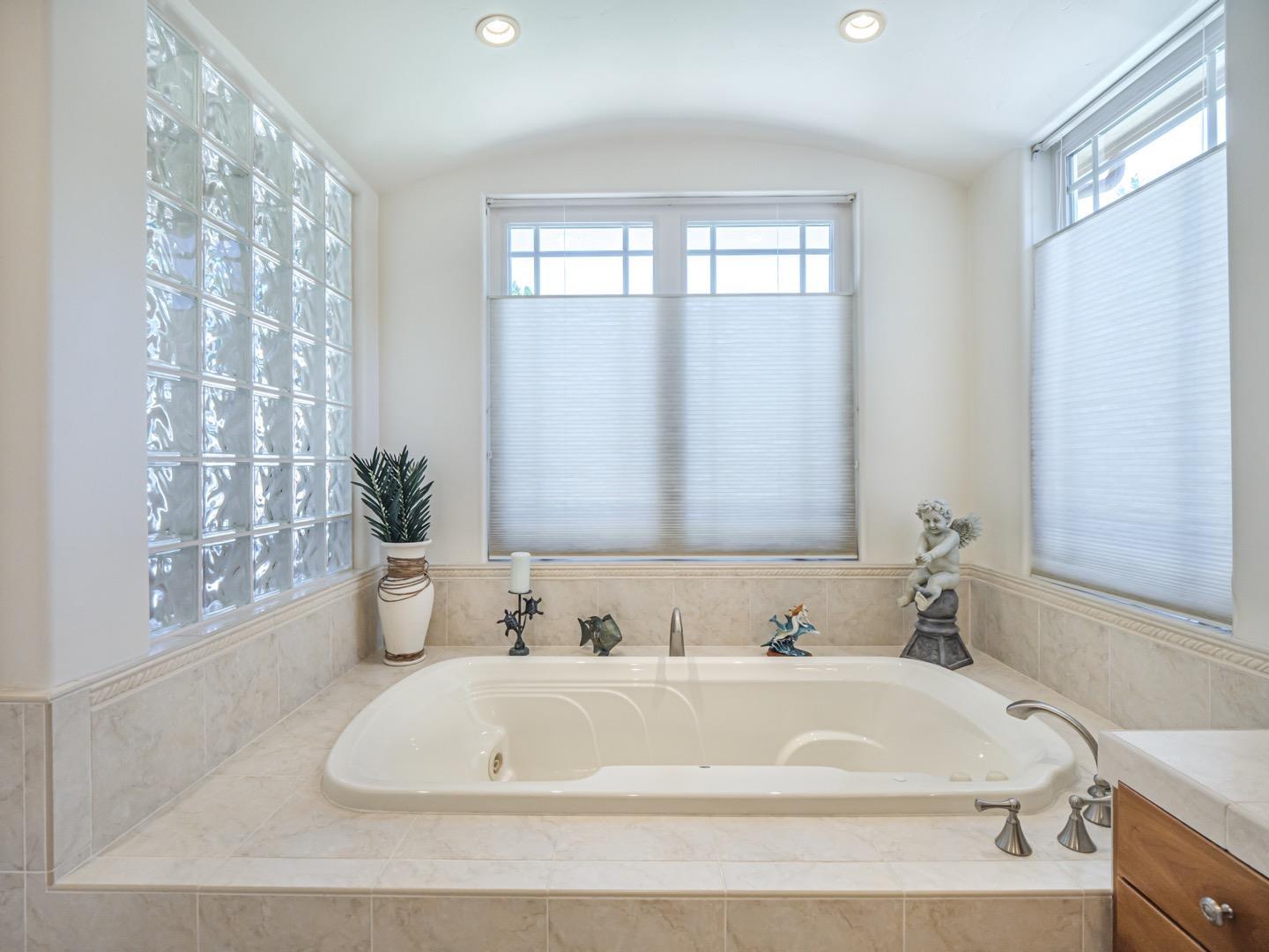 425 Bear Valley Road