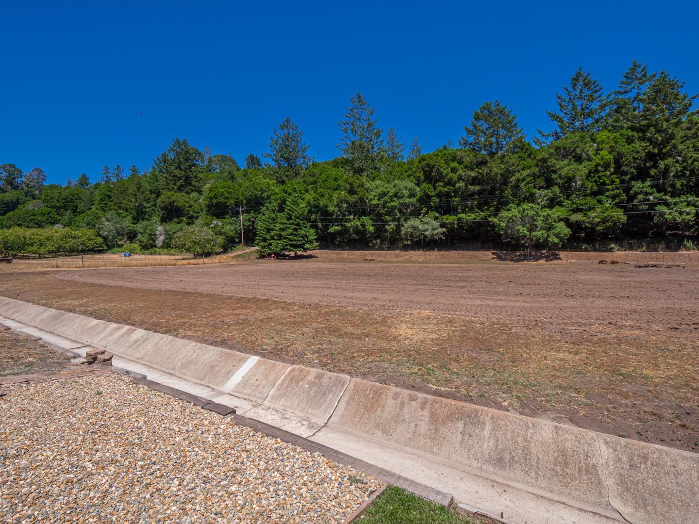 425 Bear Valley Road