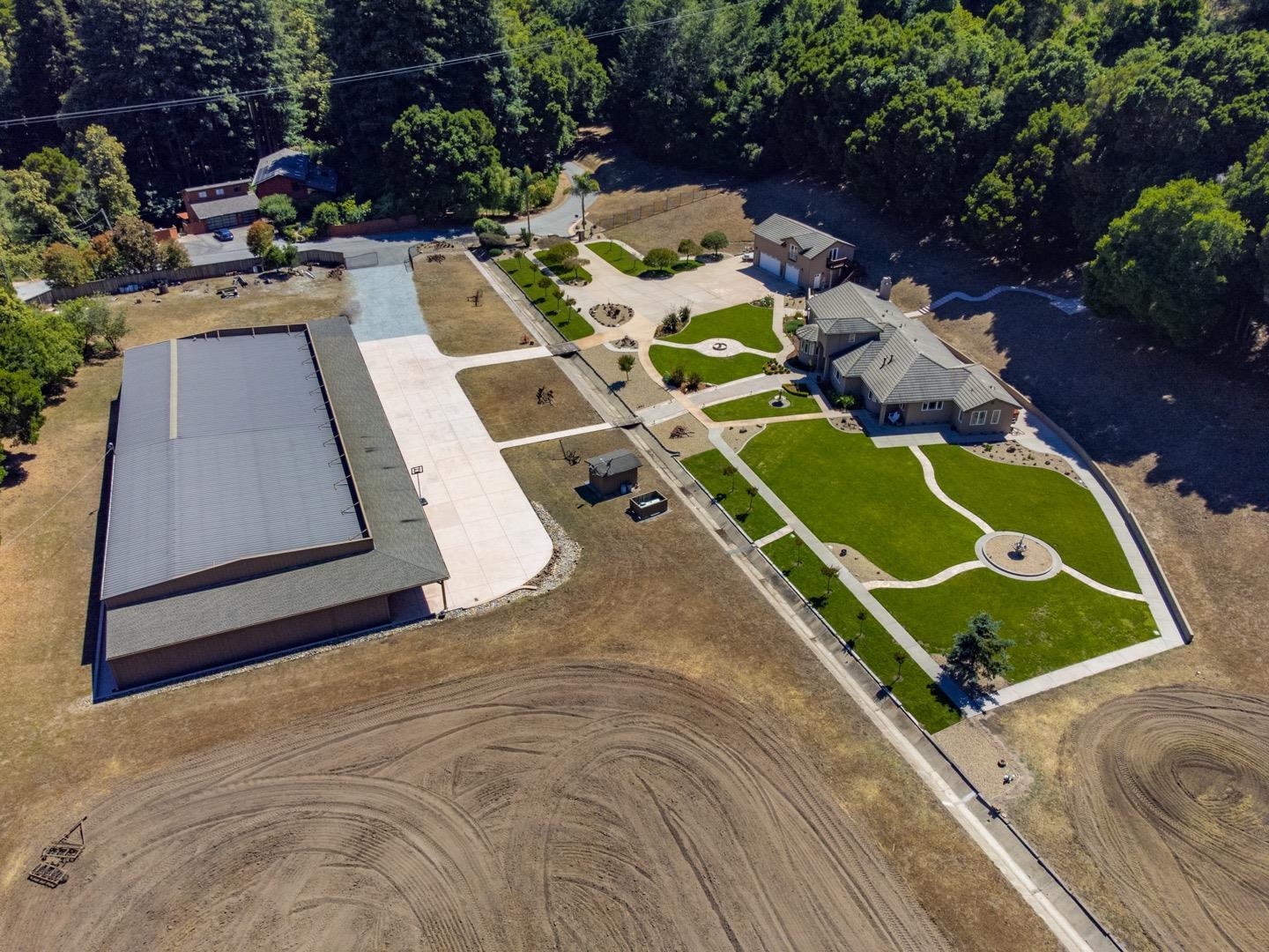 425 Bear Valley Road