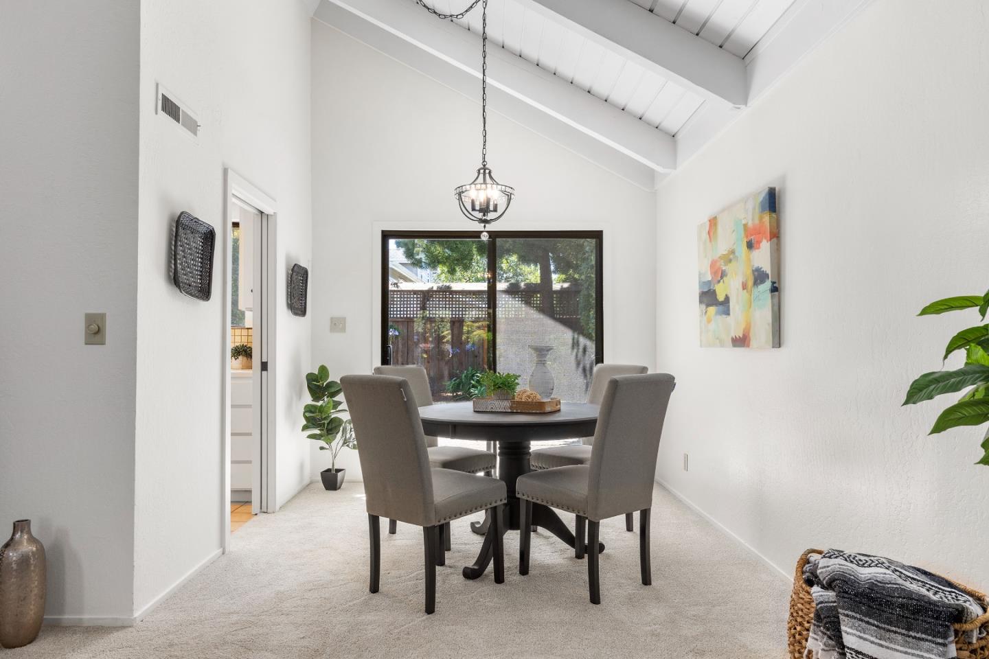 218 Elva DR