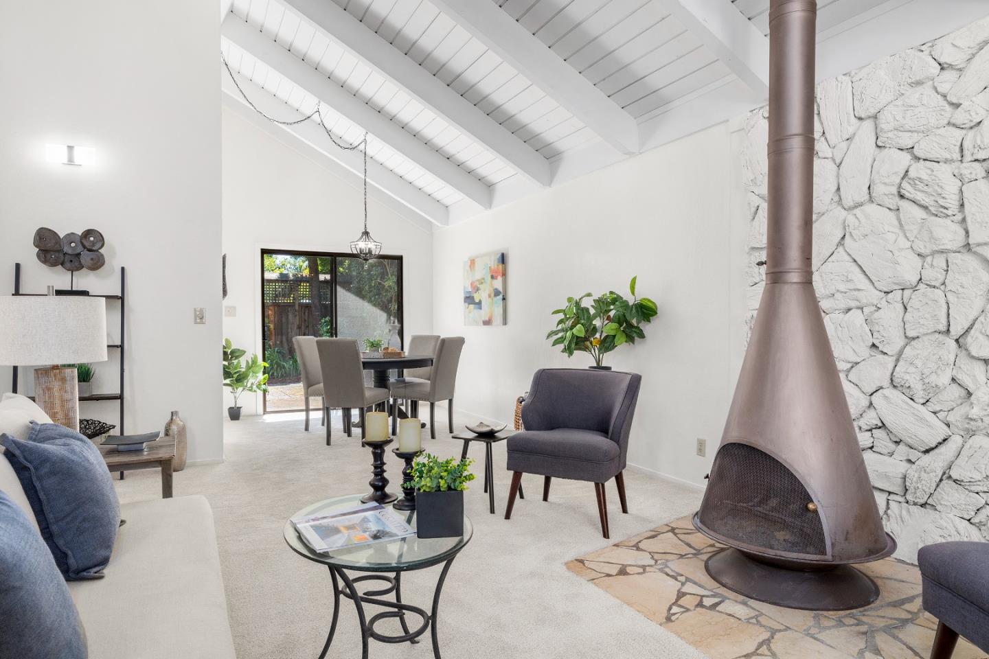 218 Elva DR
