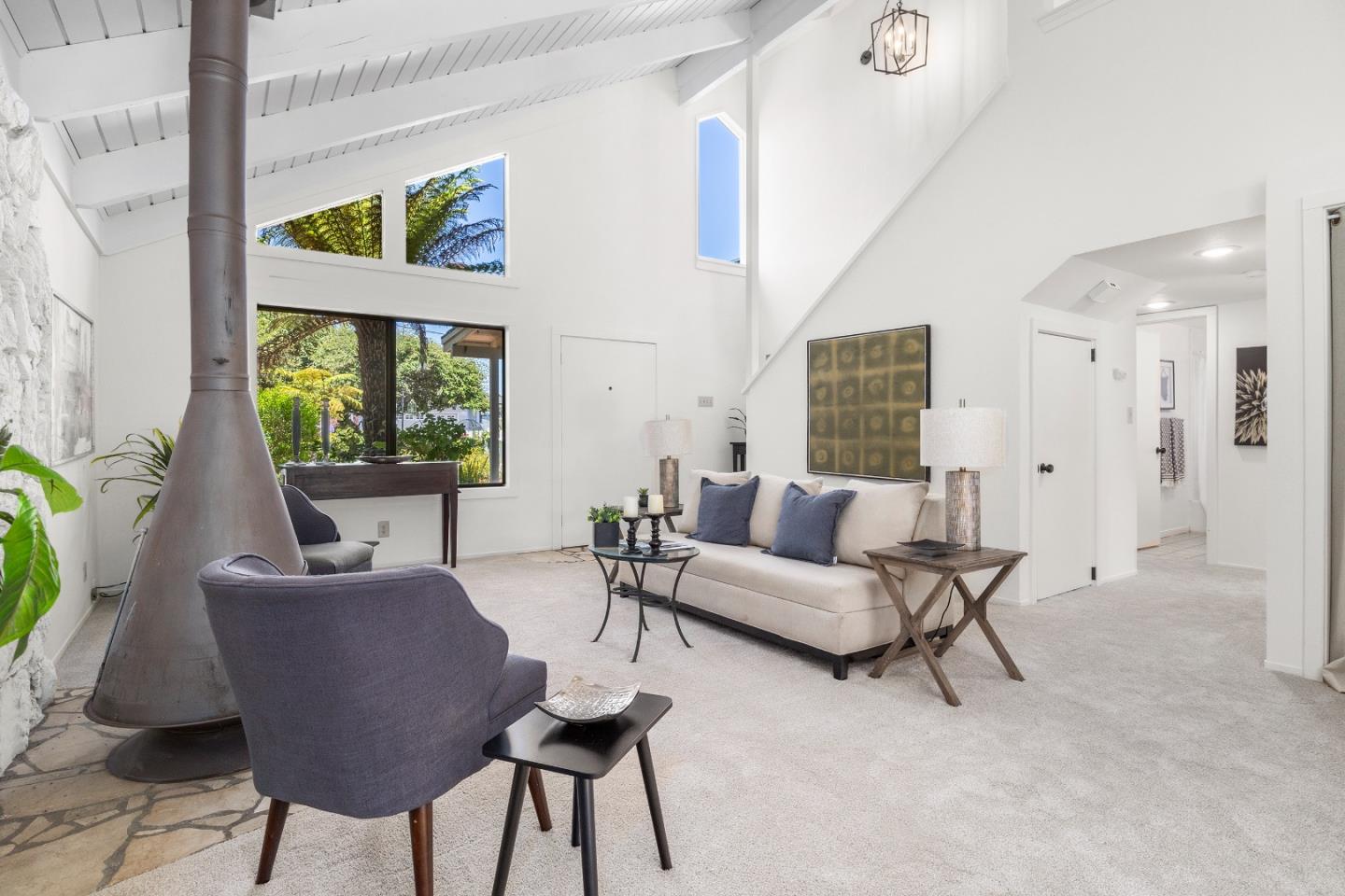 218 Elva DR