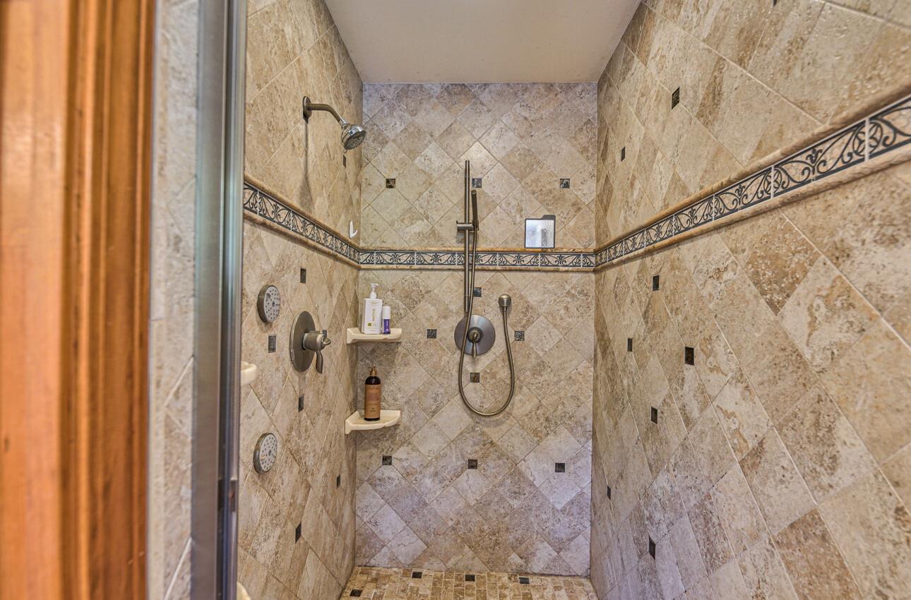 5675 Briarcliff TER