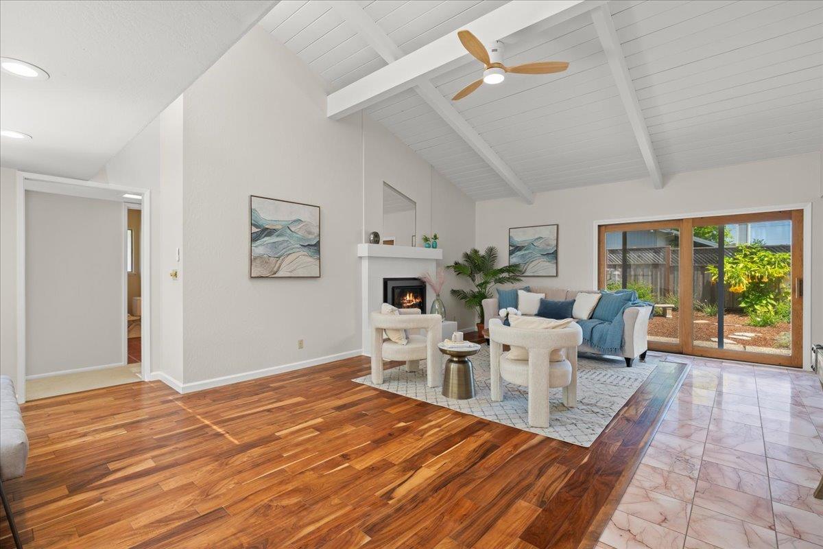 210 Kenneth DR