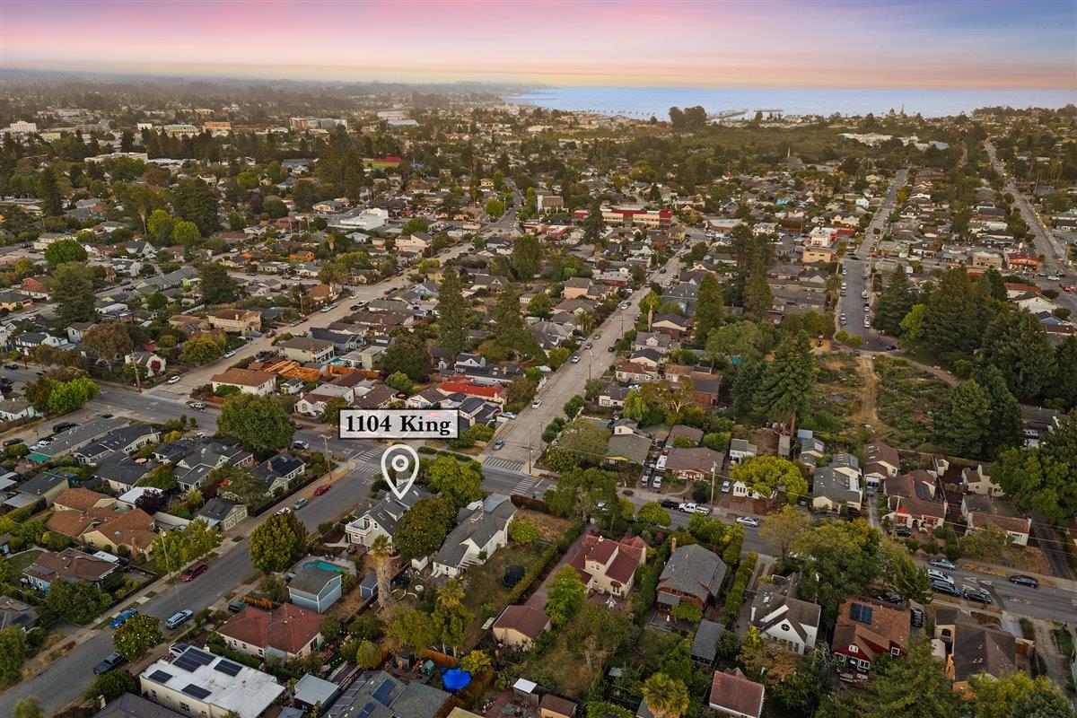 1104 King ST