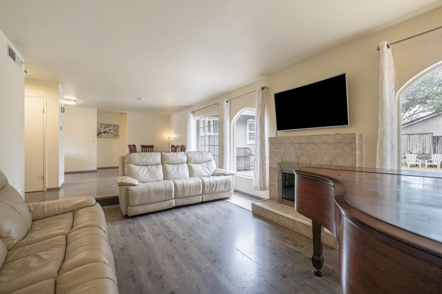 1881 Lotman DR