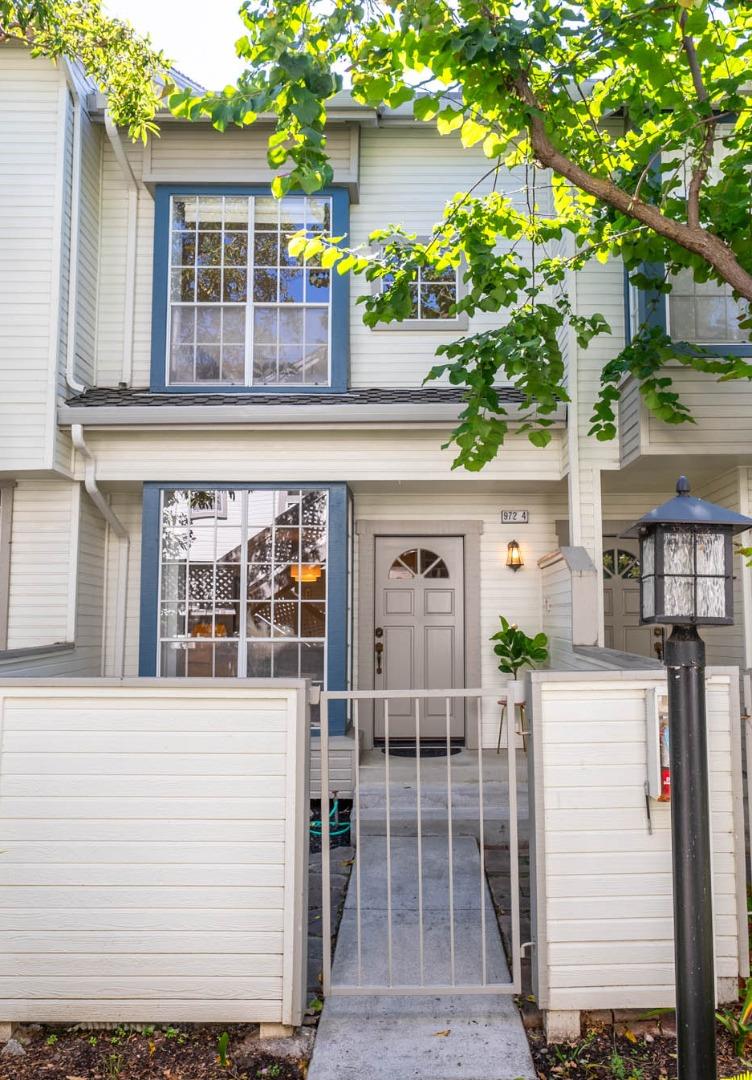 972 Belmont TER 4