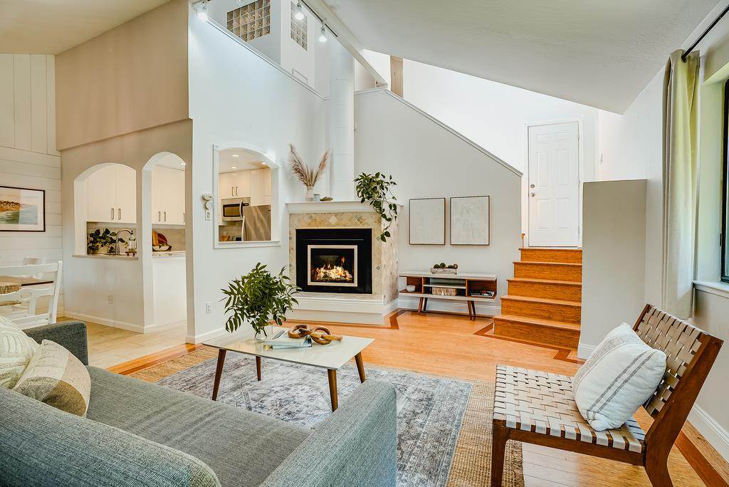 3019 Arlington DR
