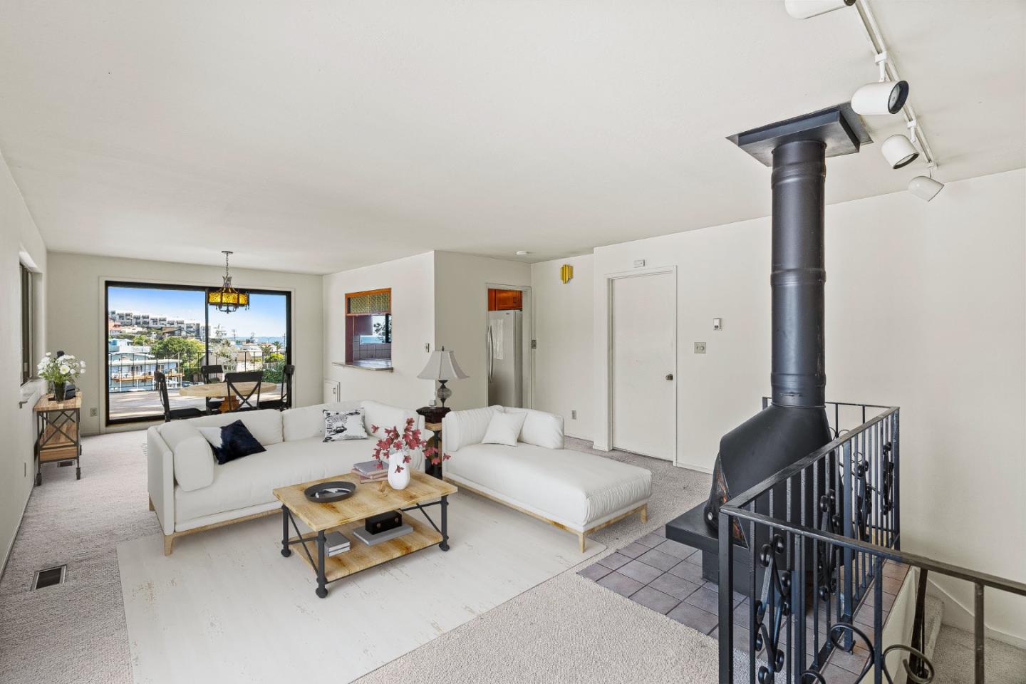 105 Glen DR