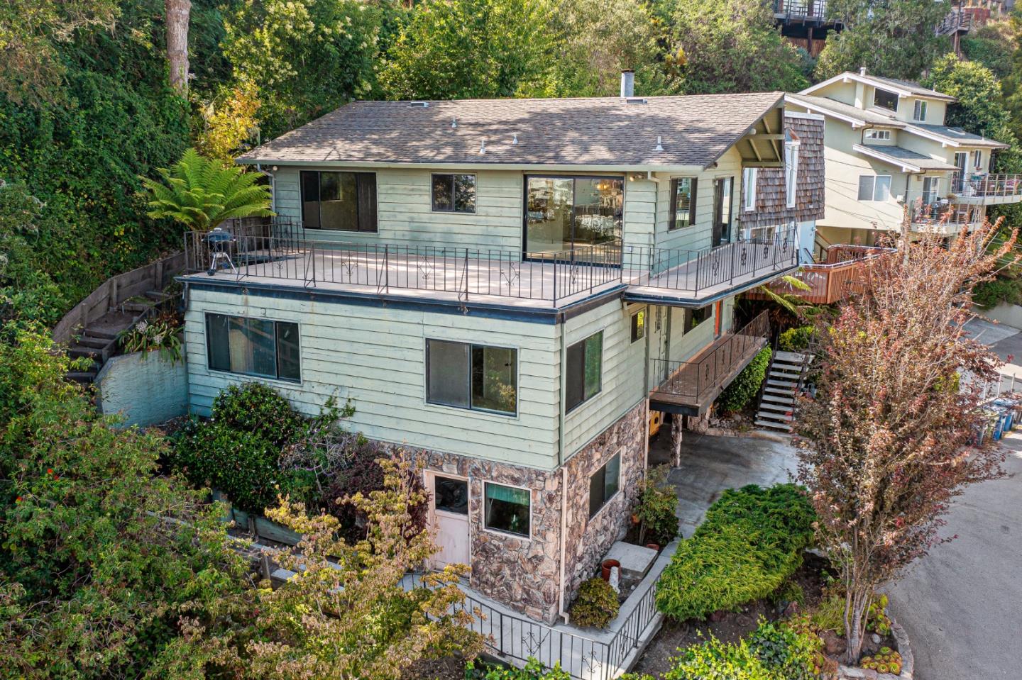 105 Glen DR