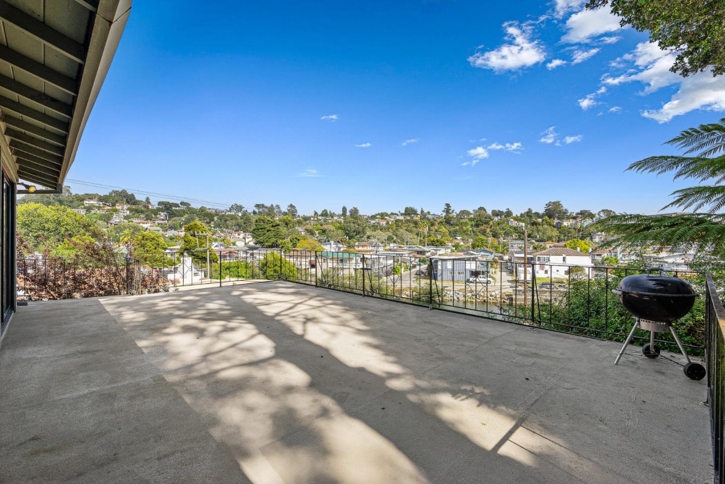 105 Glen DR