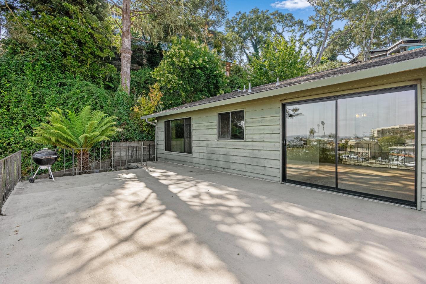 105 Glen DR