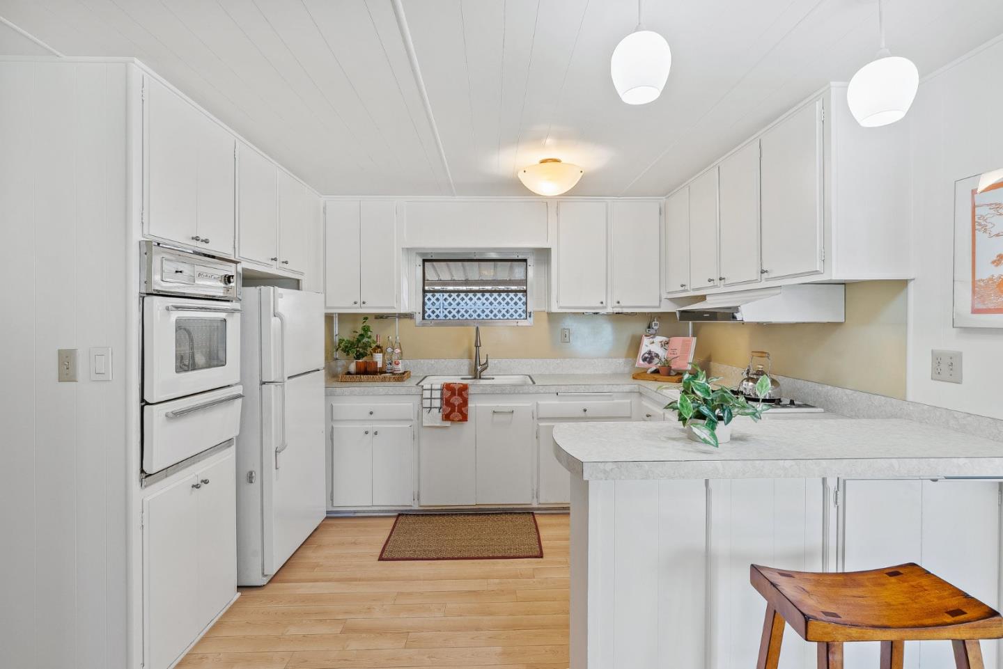 1555 Merrill ST 125