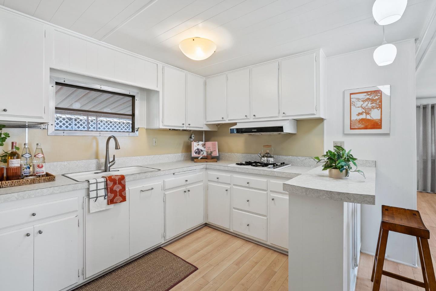1555 Merrill ST 125