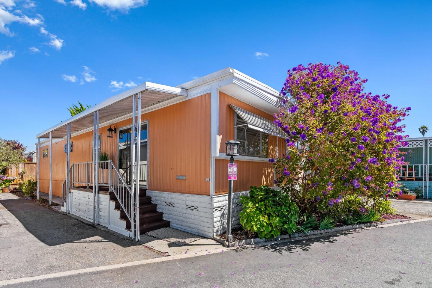 1555 Merrill ST 125