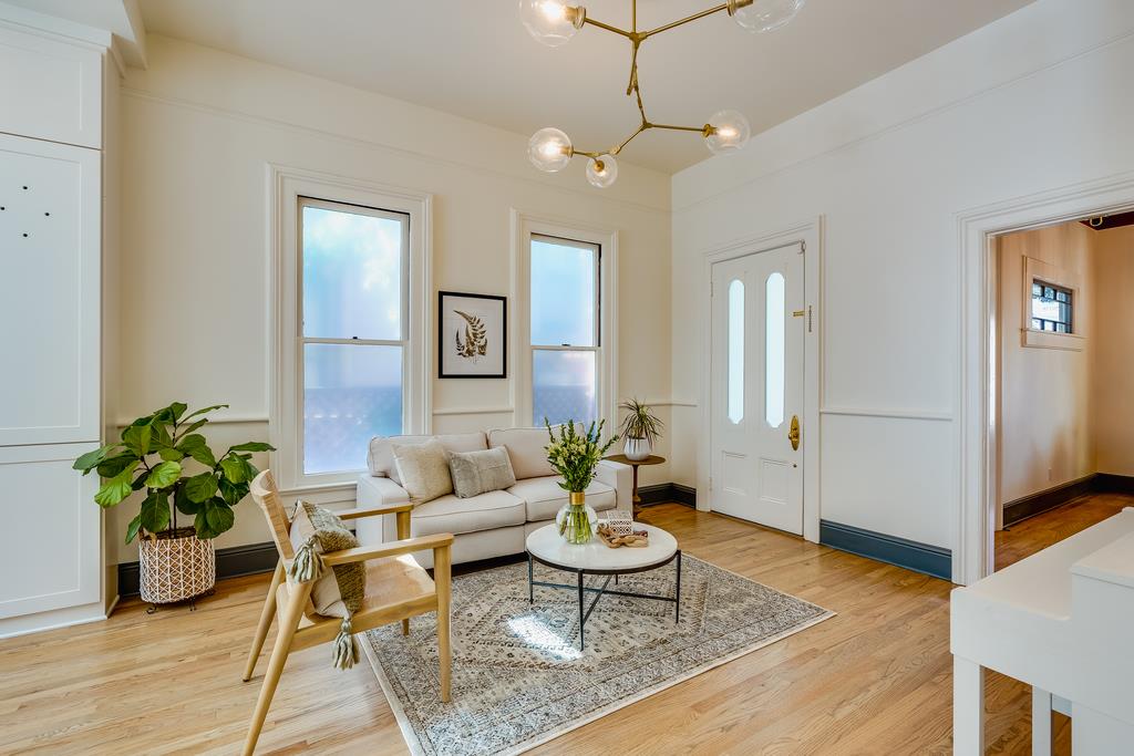 241 Walnut AVE