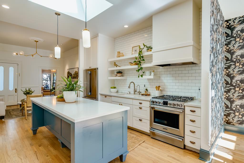 241 Walnut AVE