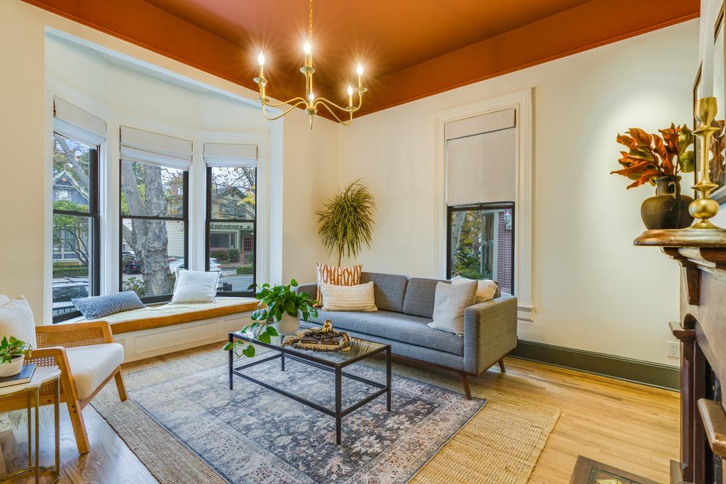 241 Walnut AVE