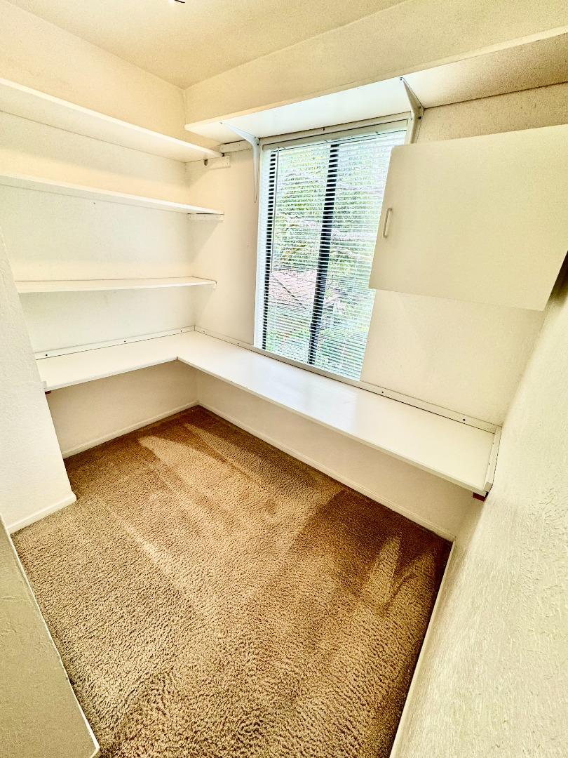 4305 Golden Oaks Lane