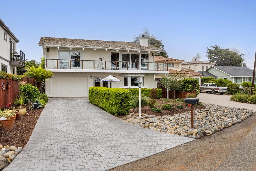 325 Kingsbury DR