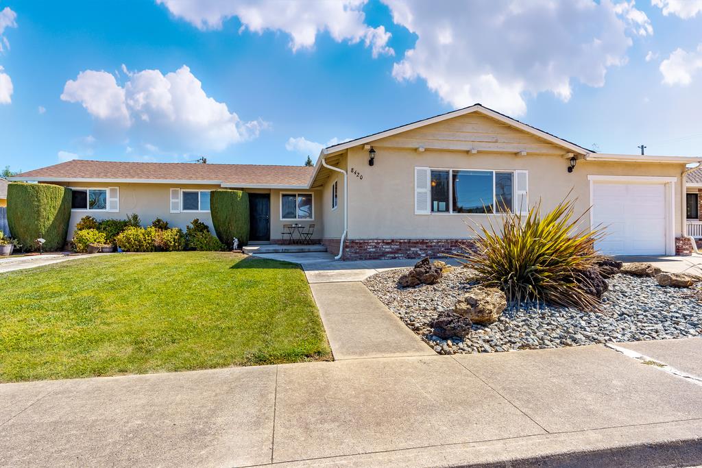8420 Diane CT
