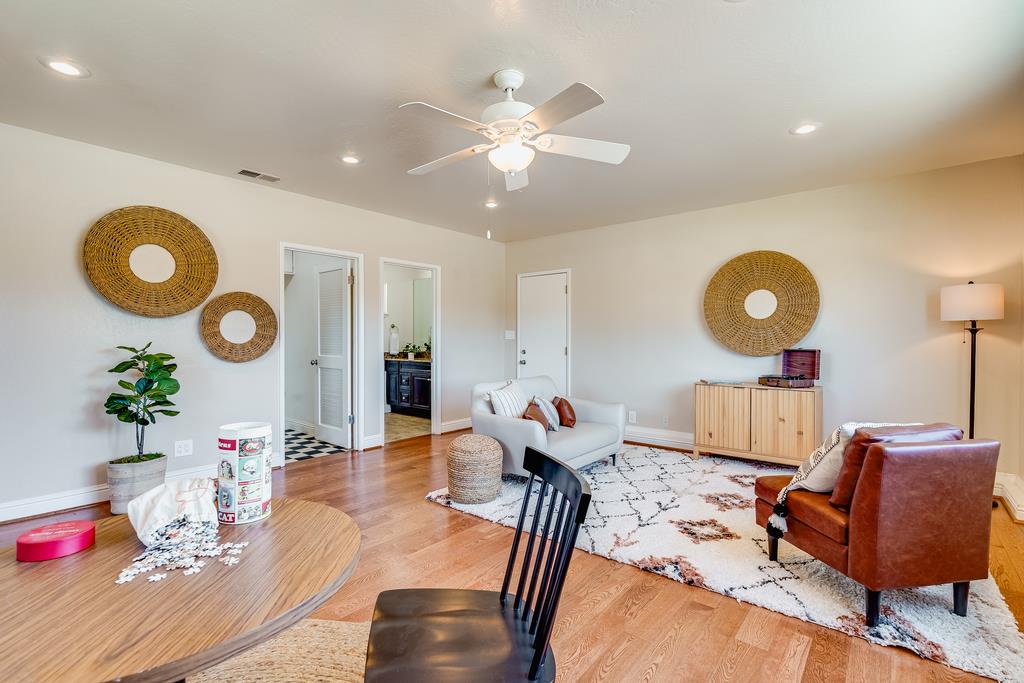8420 Diane CT