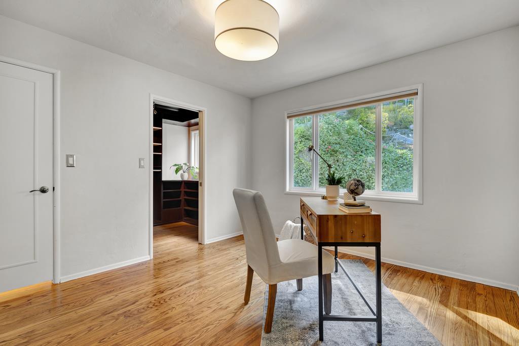 700 Escalona DR