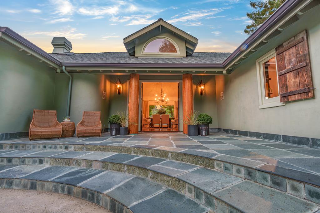 1000 Larkin Valley RD