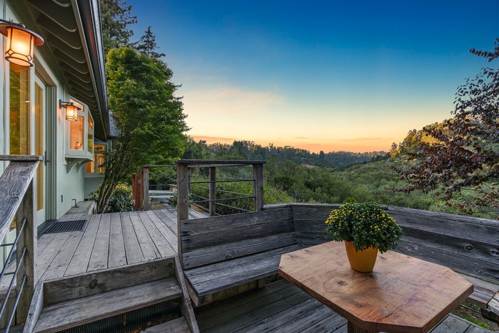 1000 Larkin Valley RD