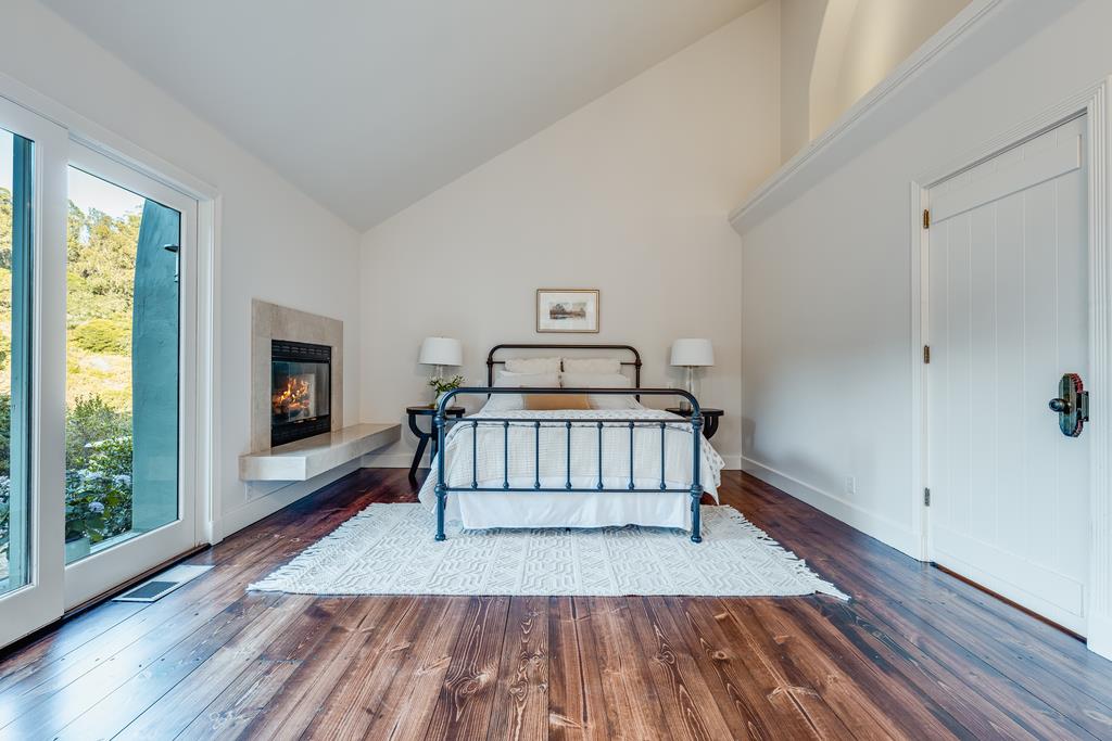 1000 Larkin Valley RD