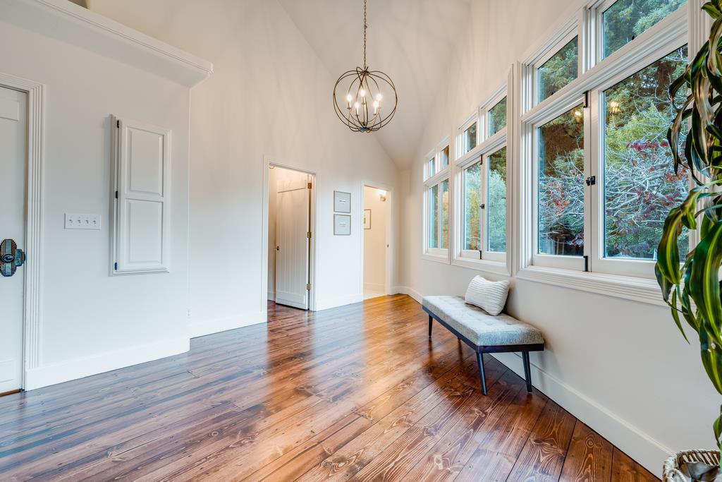 1000 Larkin Valley RD