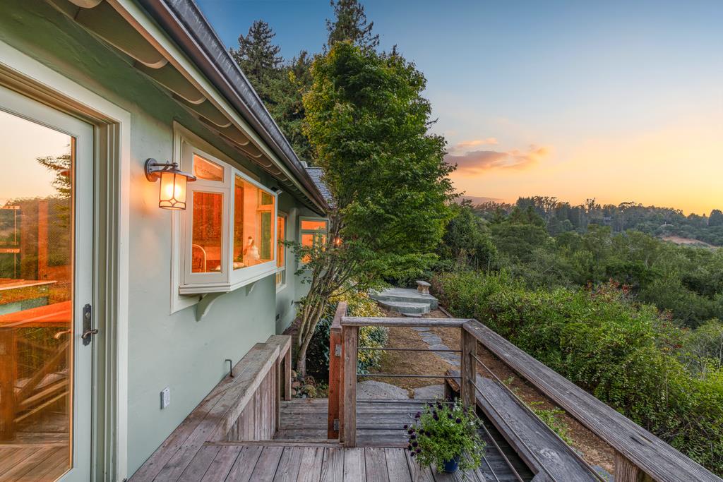 1000 Larkin Valley RD