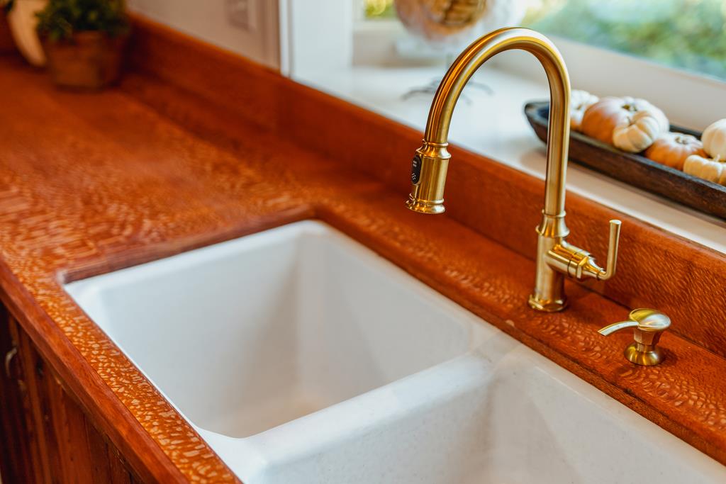 1000 Larkin Valley RD