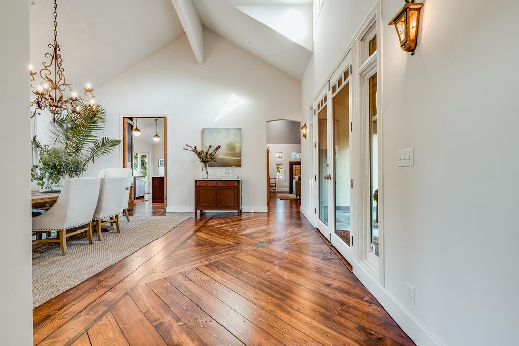 1000 Larkin Valley RD