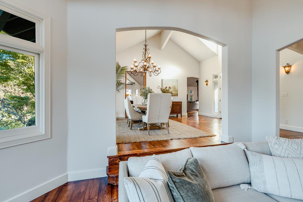 1000 Larkin Valley RD