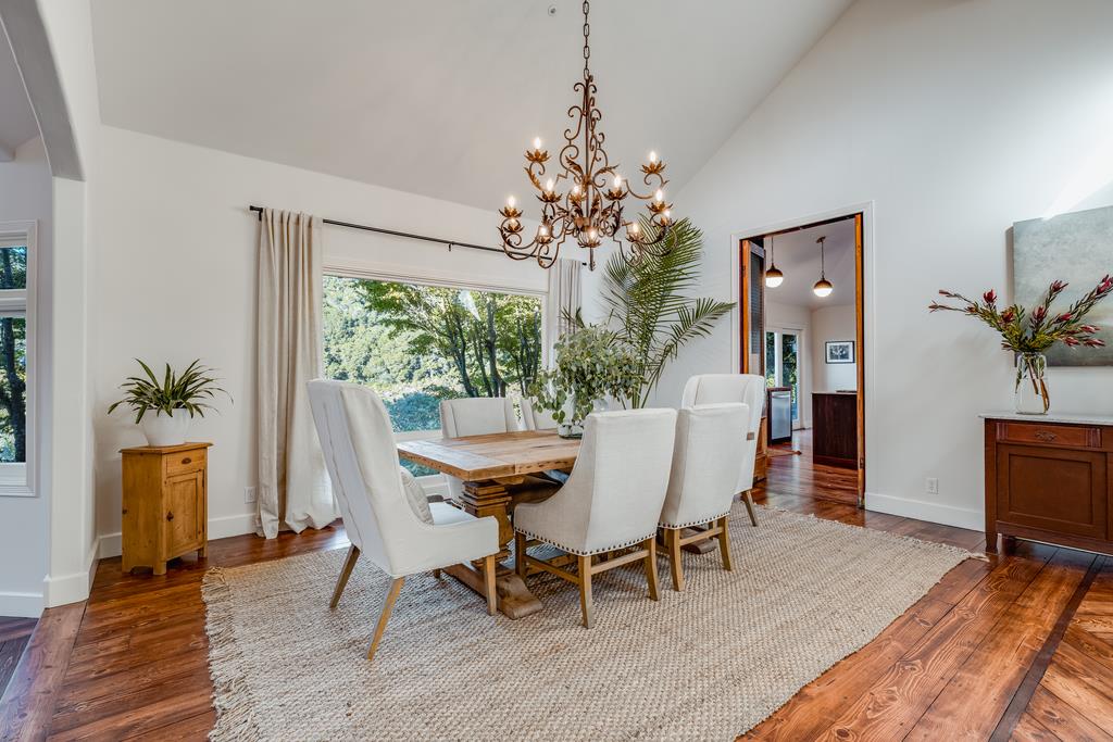 1000 Larkin Valley RD