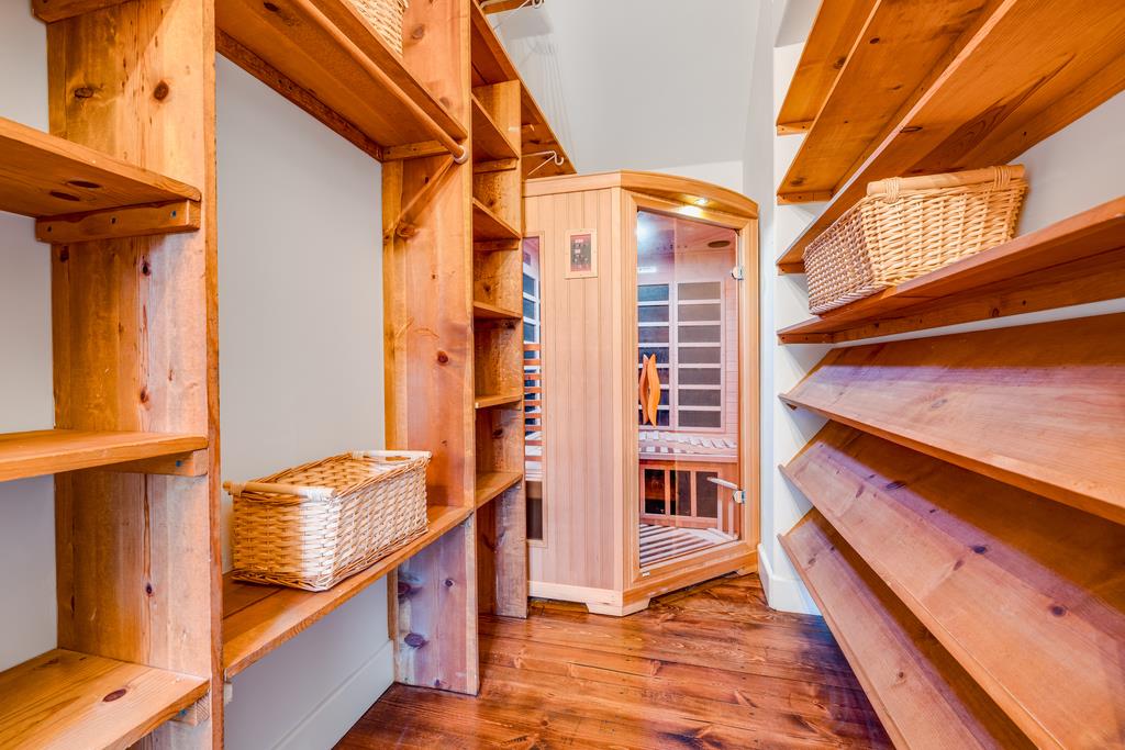 1000 Larkin Valley RD