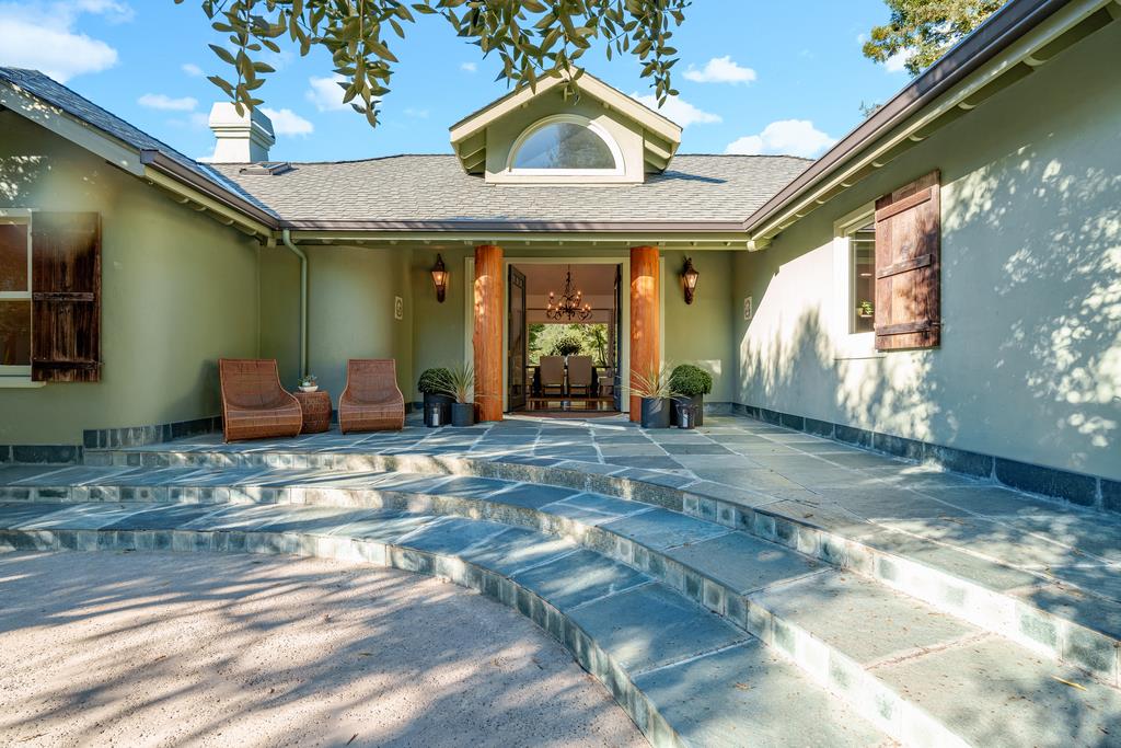 1000 Larkin Valley RD