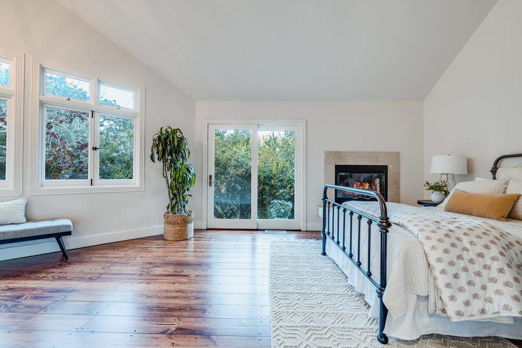 1000 Larkin Valley RD